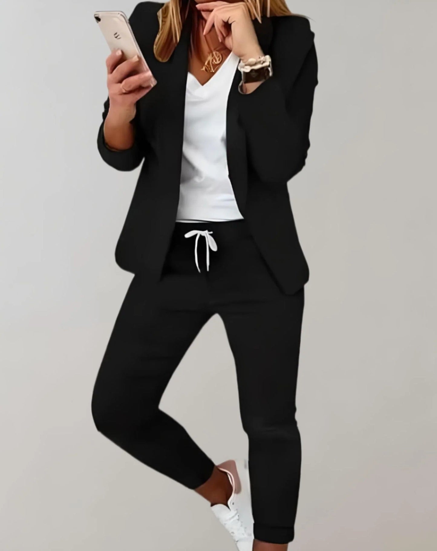 Elegante set composto da giacca e pantaloni da donna - roderika